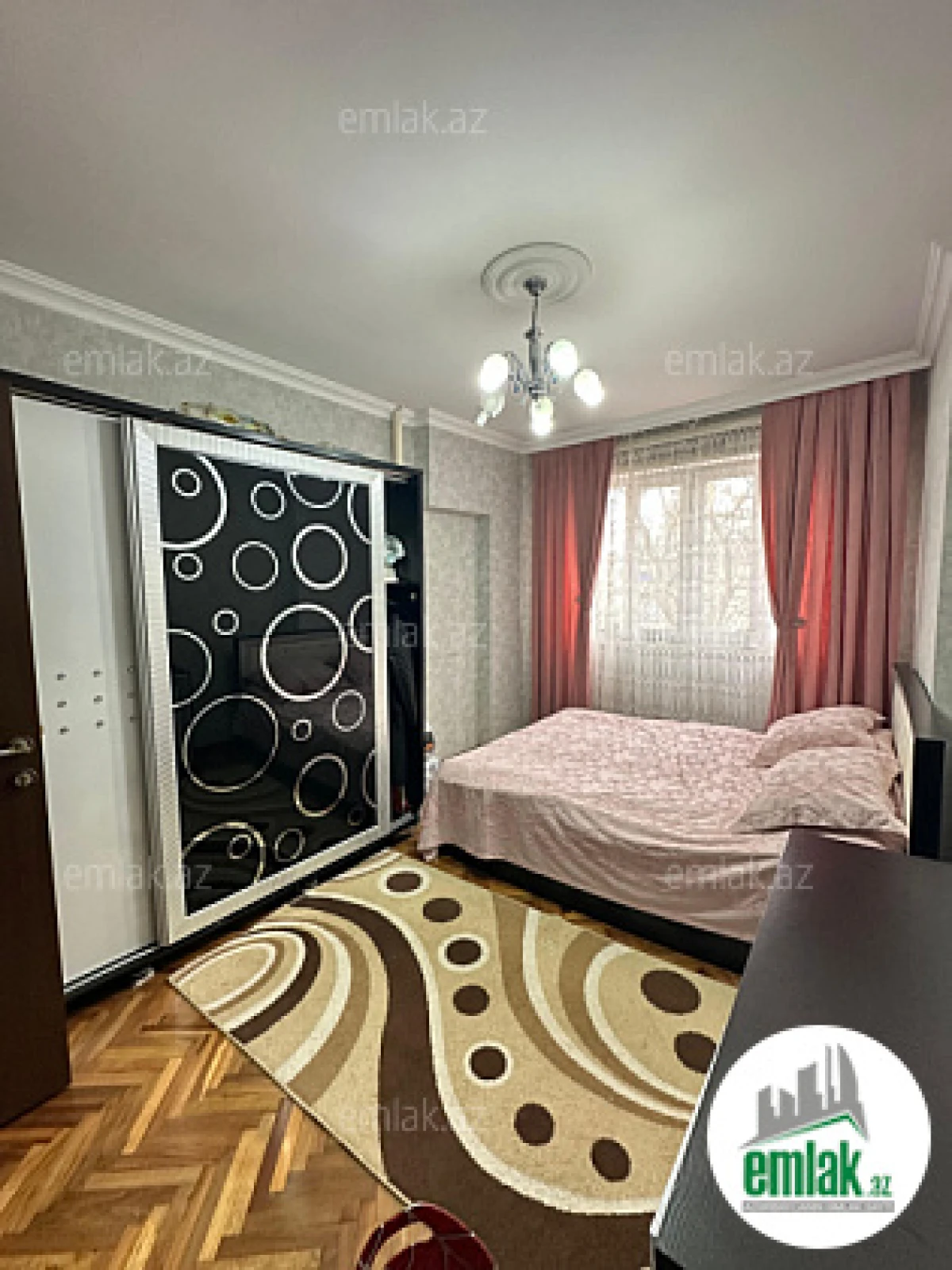 Satılır 3 otaqlı köhnə tikili 80 m²