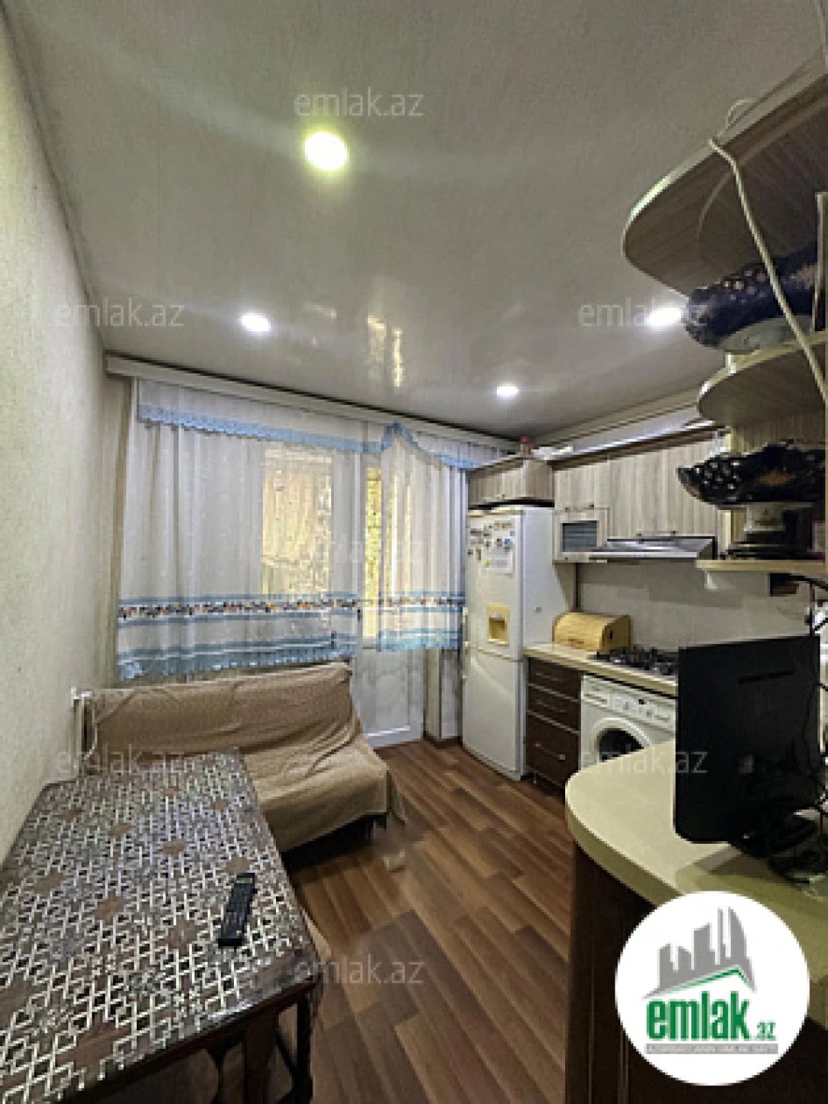 Satılır 3 otaqlı köhnə tikili 80 m²