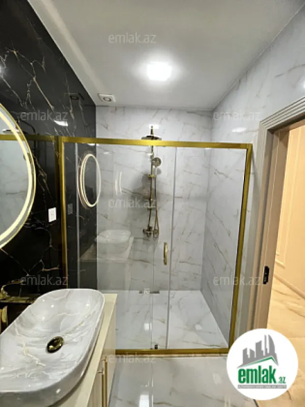 Satılır 3 otaqlı yeni tikili 105 m²