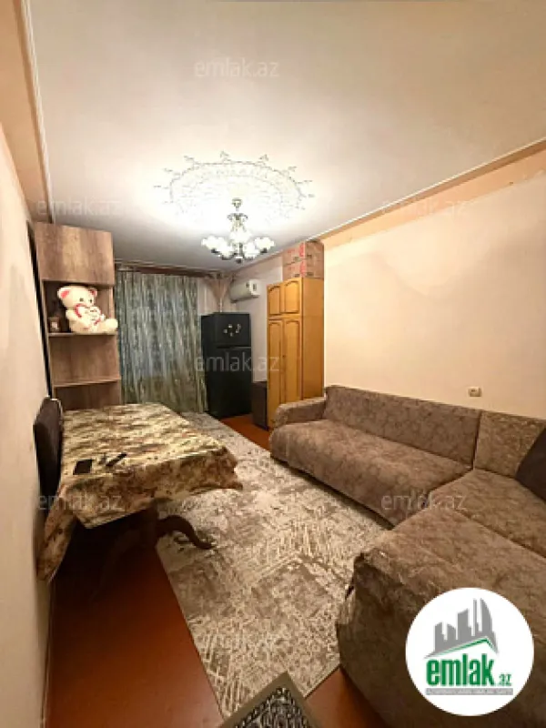 Satılır 2 otaqlı köhnə tikili 65 m²