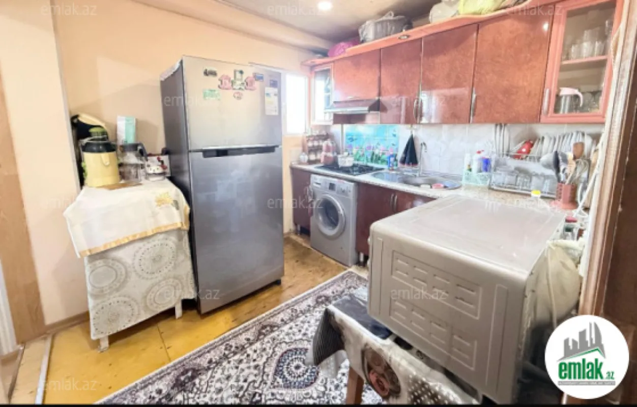 Satılır 3 otaqlı köhnə tikili 80 m²