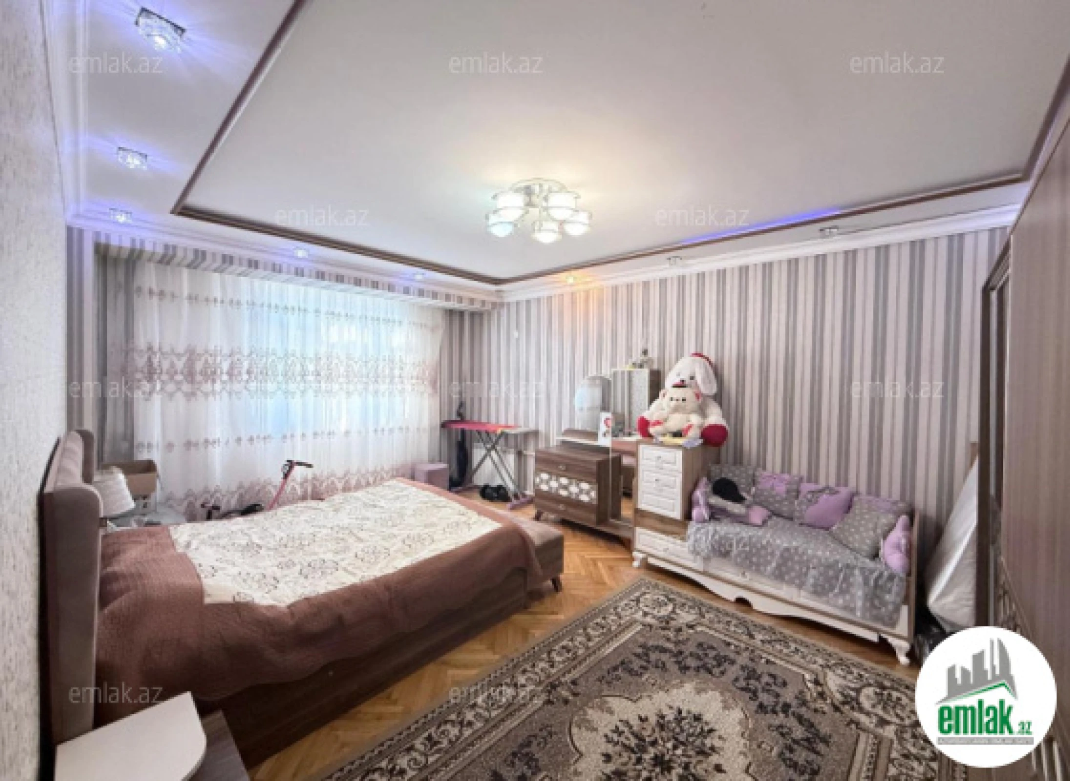 Satılır 3 otaqlı köhnə tikili 80 m²