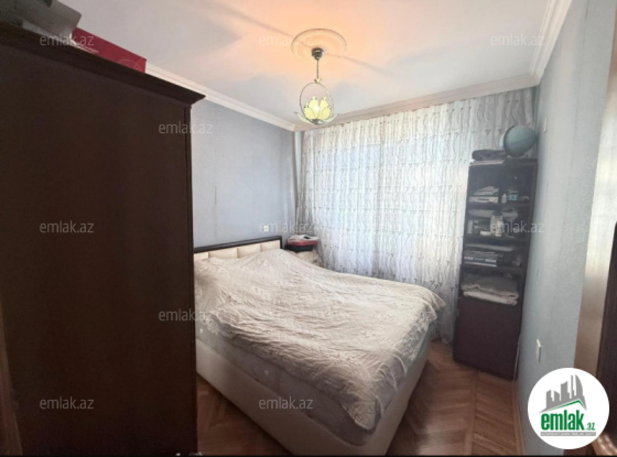 Satılır 3 otaqlı köhnə tikili 80 m²
