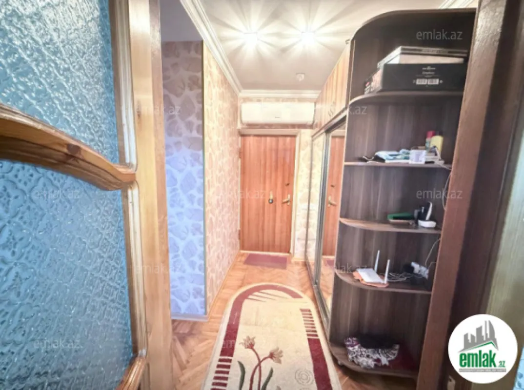 Satılır 3 otaqlı köhnə tikili 80 m²