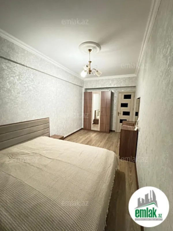 Satılır 2 otaqlı köhnə tikili 55 m²