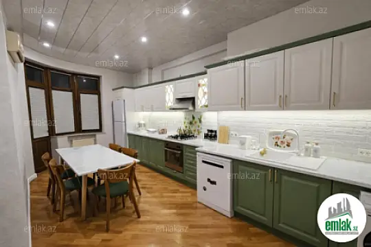 Satılır 3 otaqlı yeni tikili 130 m²