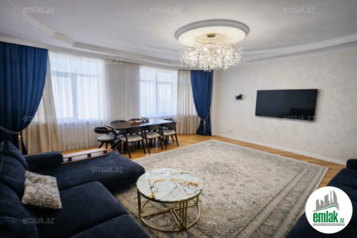 Satılır 3 otaqlı yeni tikili 130 m²