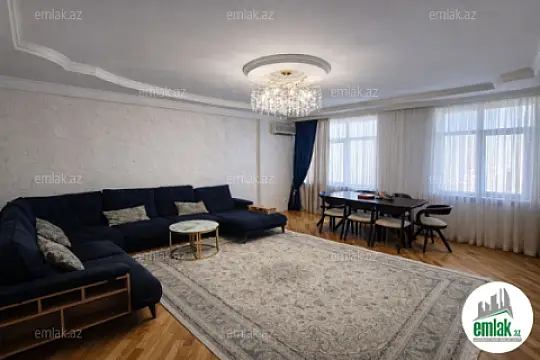Satılır 3 otaqlı yeni tikili 130 m²