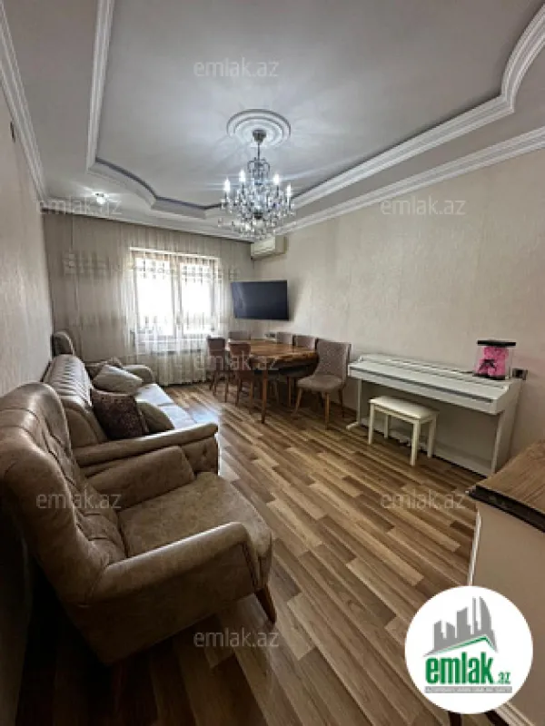Satılır 3 otaqlı köhnə tikili 75 m²