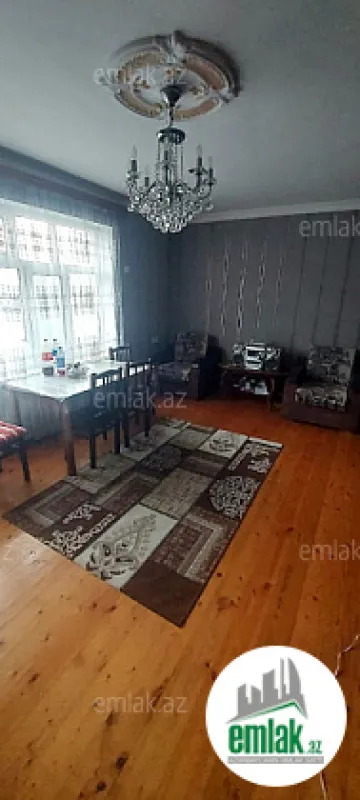 Satılır 3 otaqlı köhnə tikili 110 m²