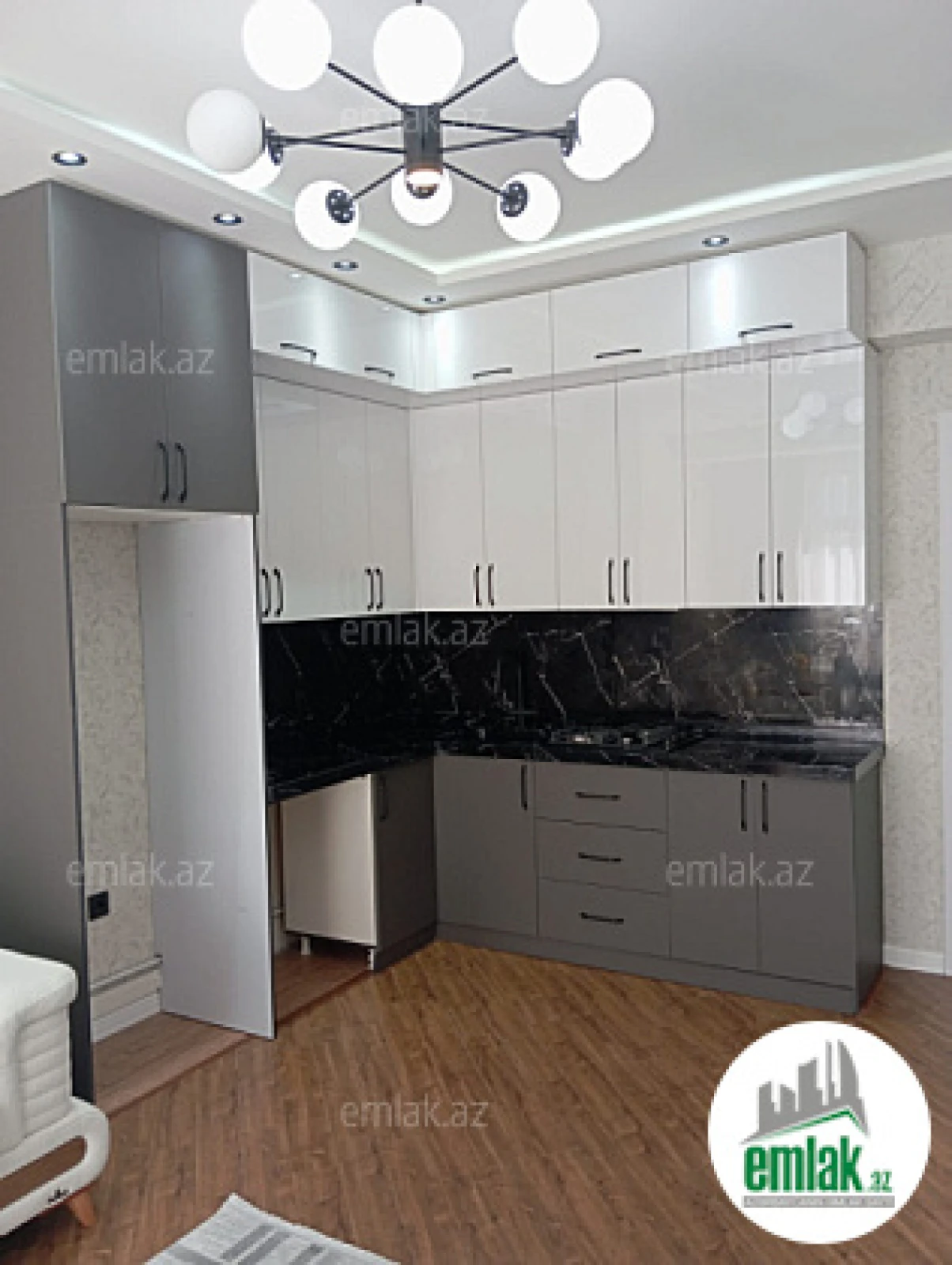 Satılır 3 otaqlı yeni tikili 105 m²