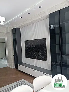 Satılır 3 otaqlı yeni tikili 105 m²