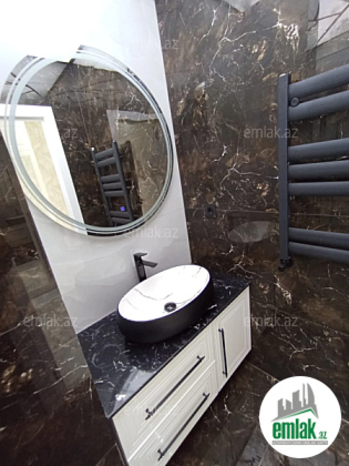 Satılır 3 otaqlı yeni tikili 105 m²