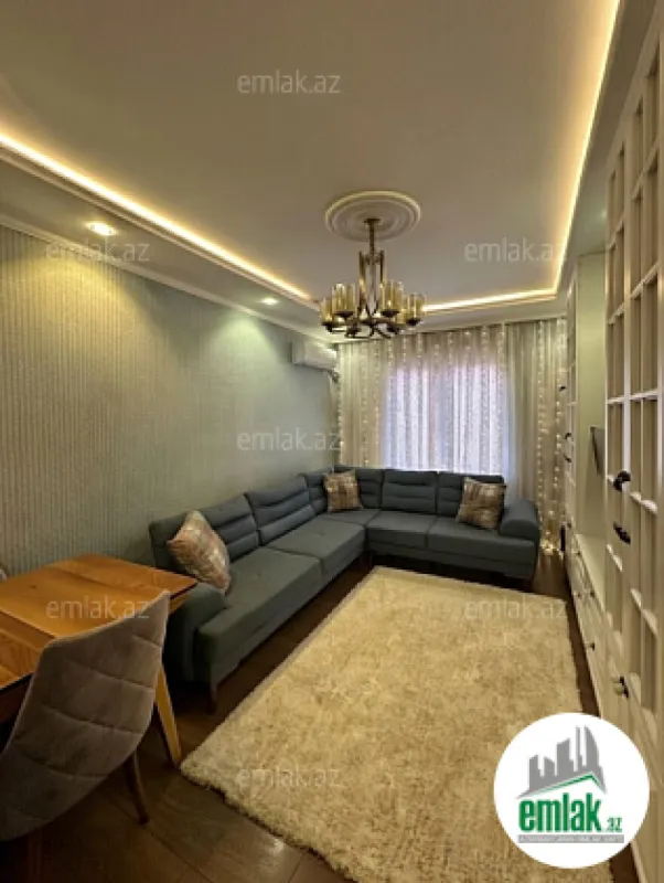 Satılır 2 otaqlı köhnə tikili 75 m²