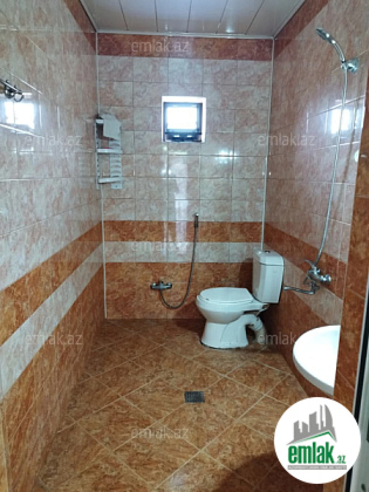 Satılır 4 otaqlı həyət evi 100 m²