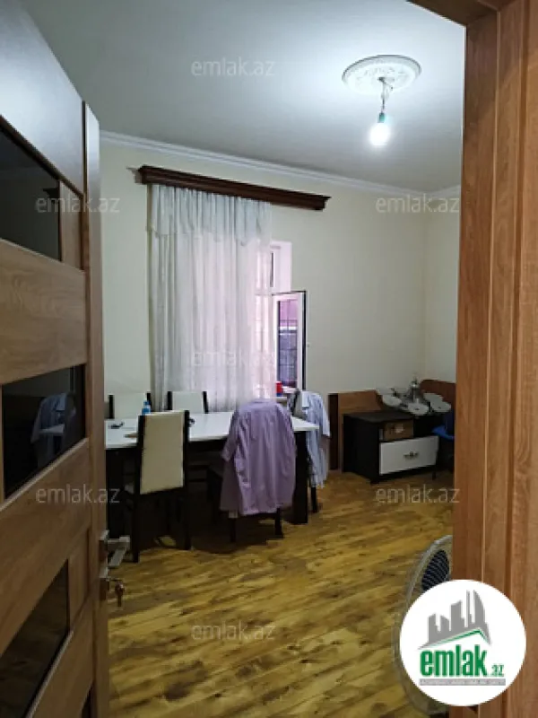 Satılır 4 otaqlı həyət evi 100 m²