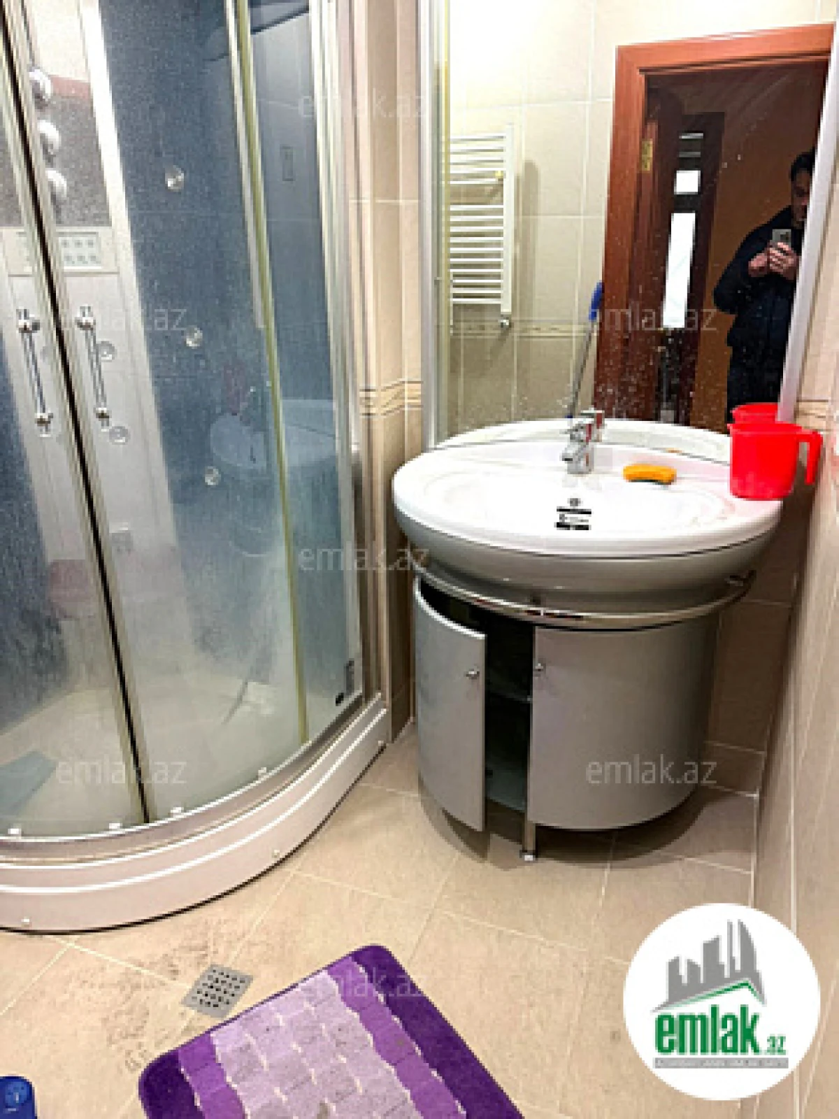 Satılır 2 otaqlı köhnə tikili 75 m²