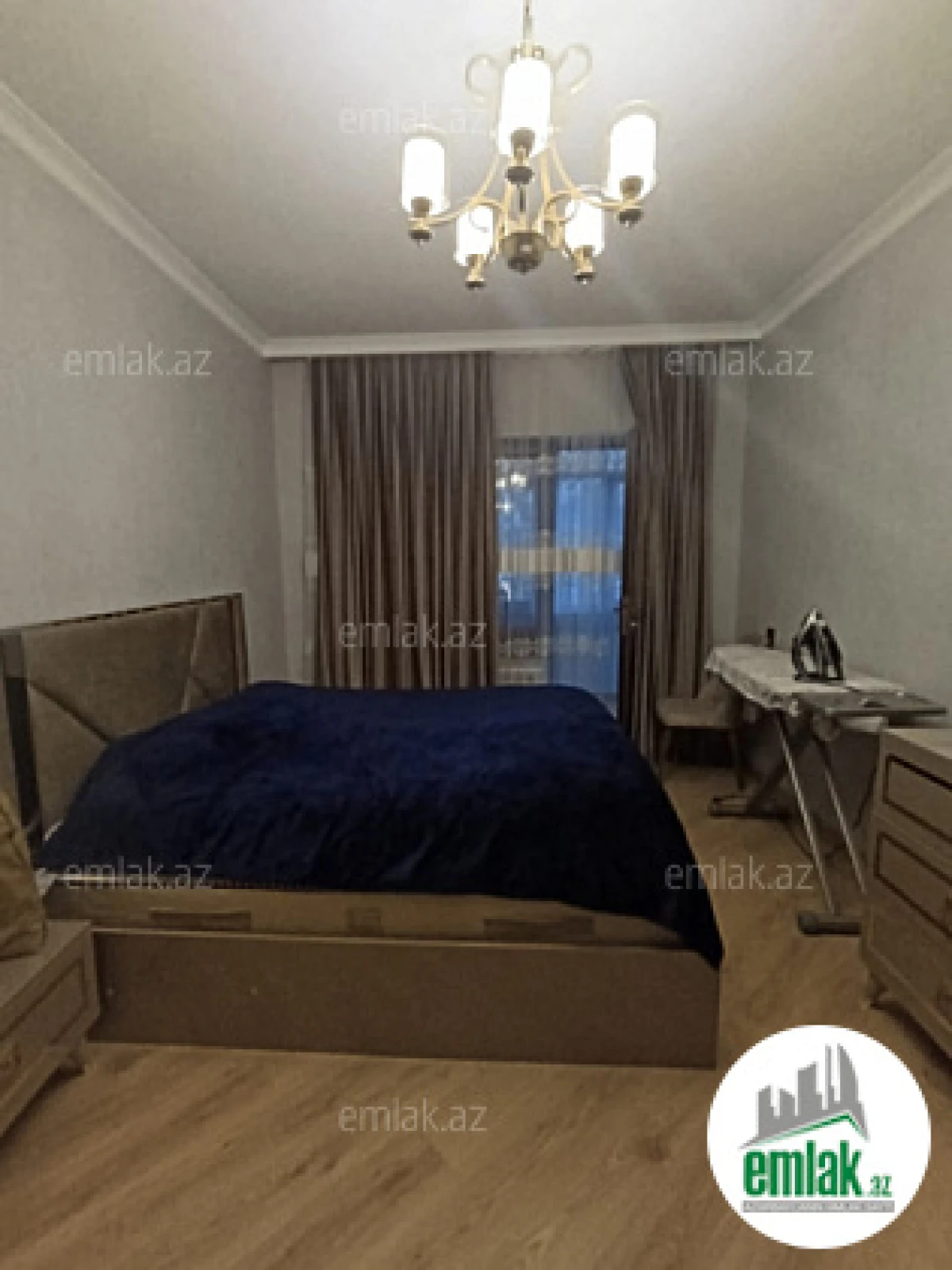 Satılır 3 otaqlı köhnə tikili 100 m²