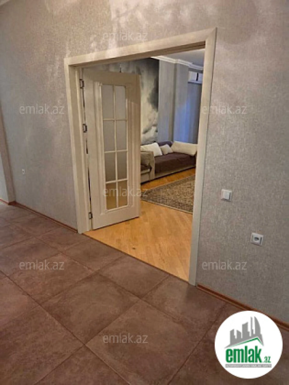 Satılır 3 otaqlı yeni tikili 102 m²