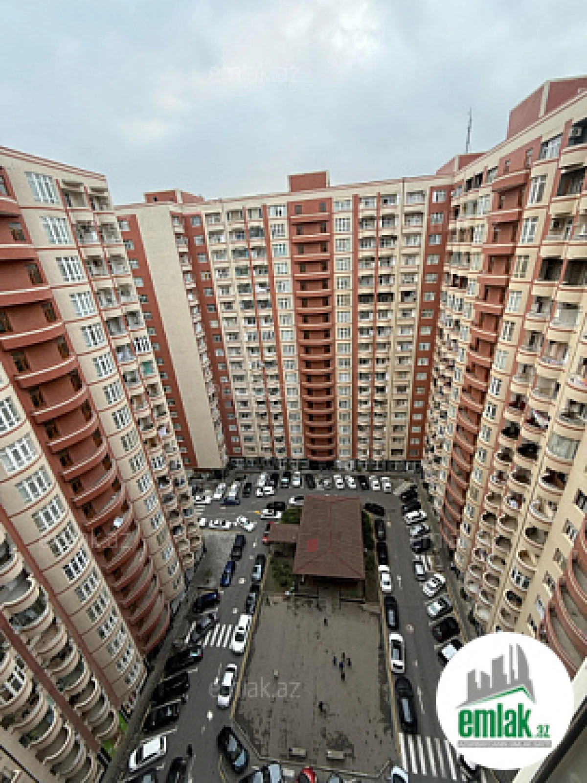 Satılır 3 otaqlı yeni tikili 102 m²