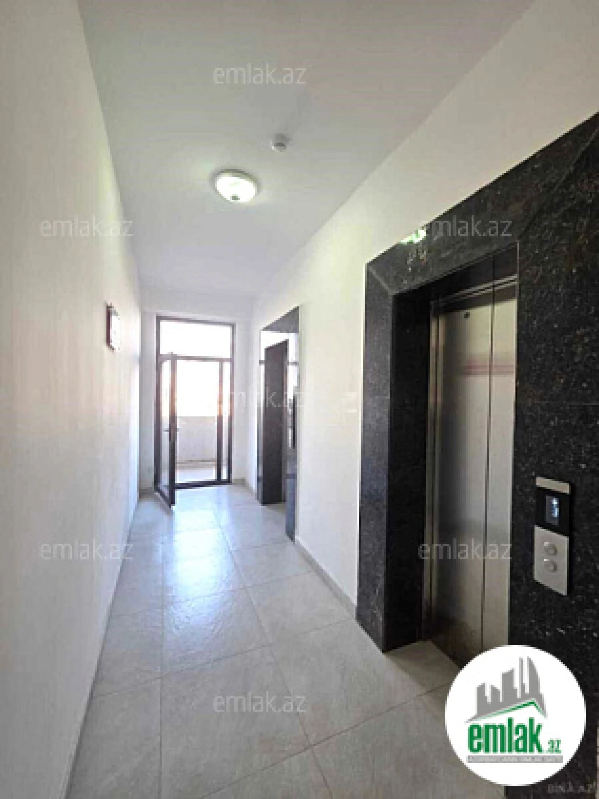 Satılır 3 otaqlı yeni tikili 140 m²