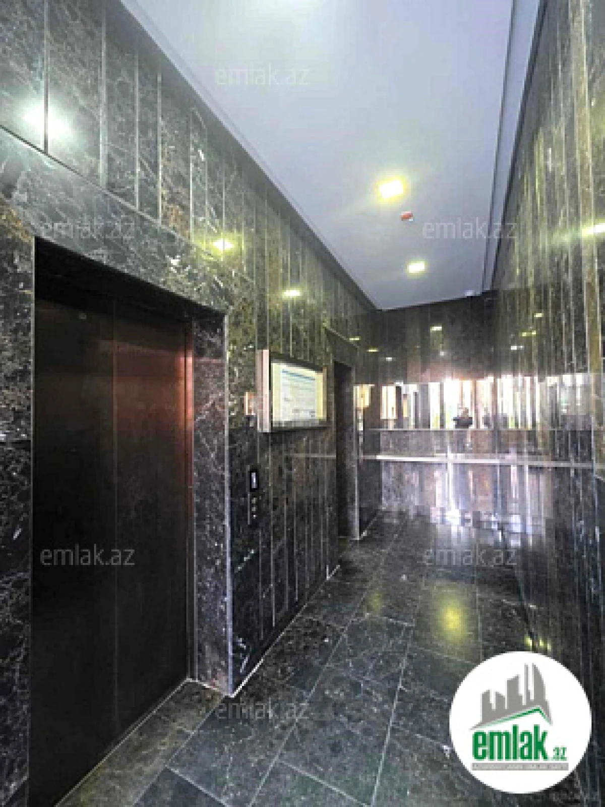 Satılır 3 otaqlı yeni tikili 140 m²
