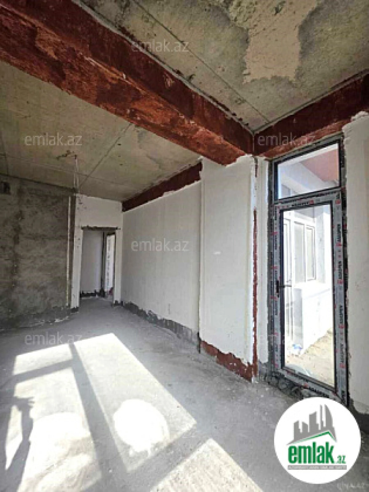 Satılır 3 otaqlı yeni tikili 140 m²