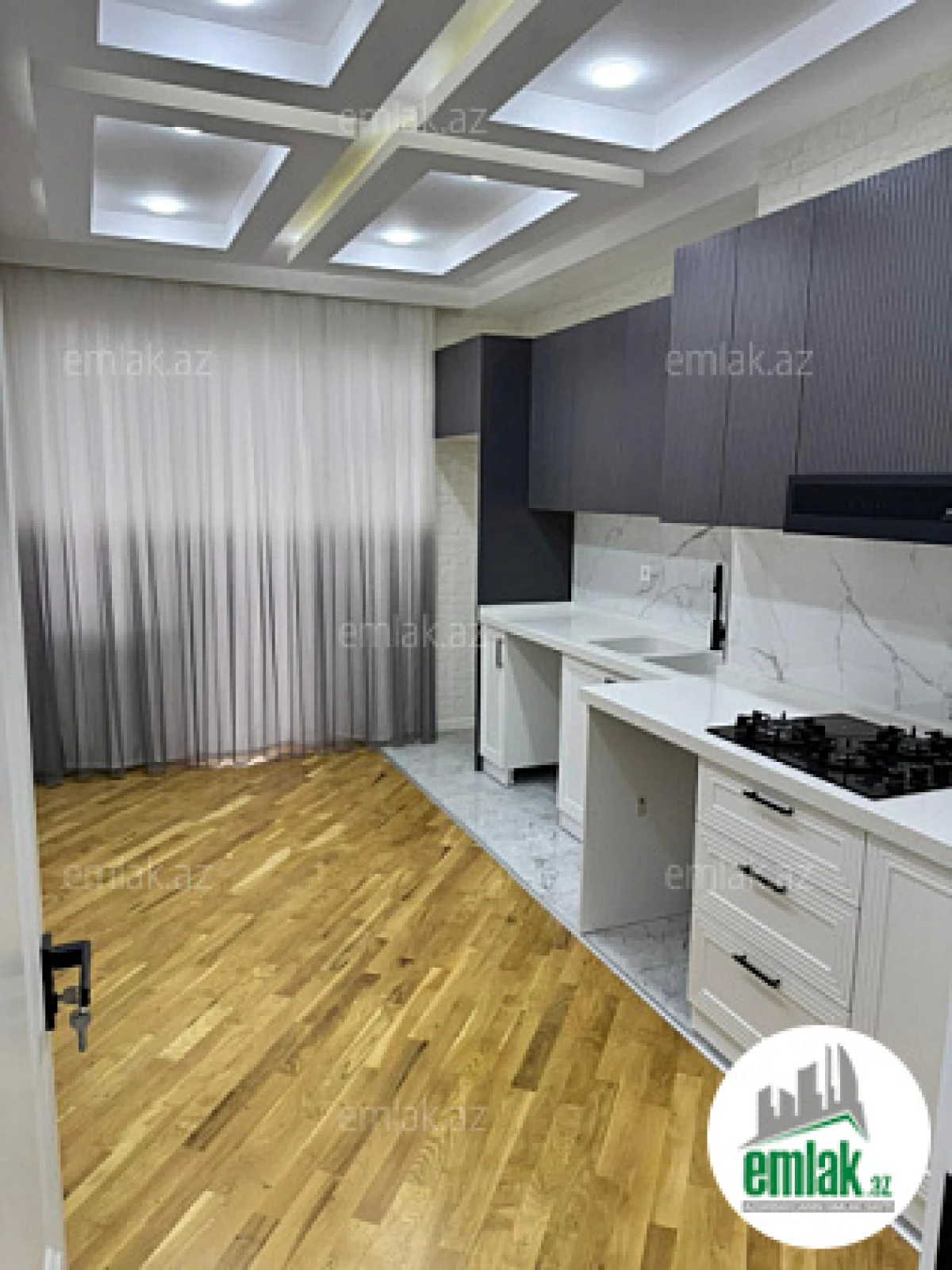Satılır 4 otaqlı yeni tikili 156 m²