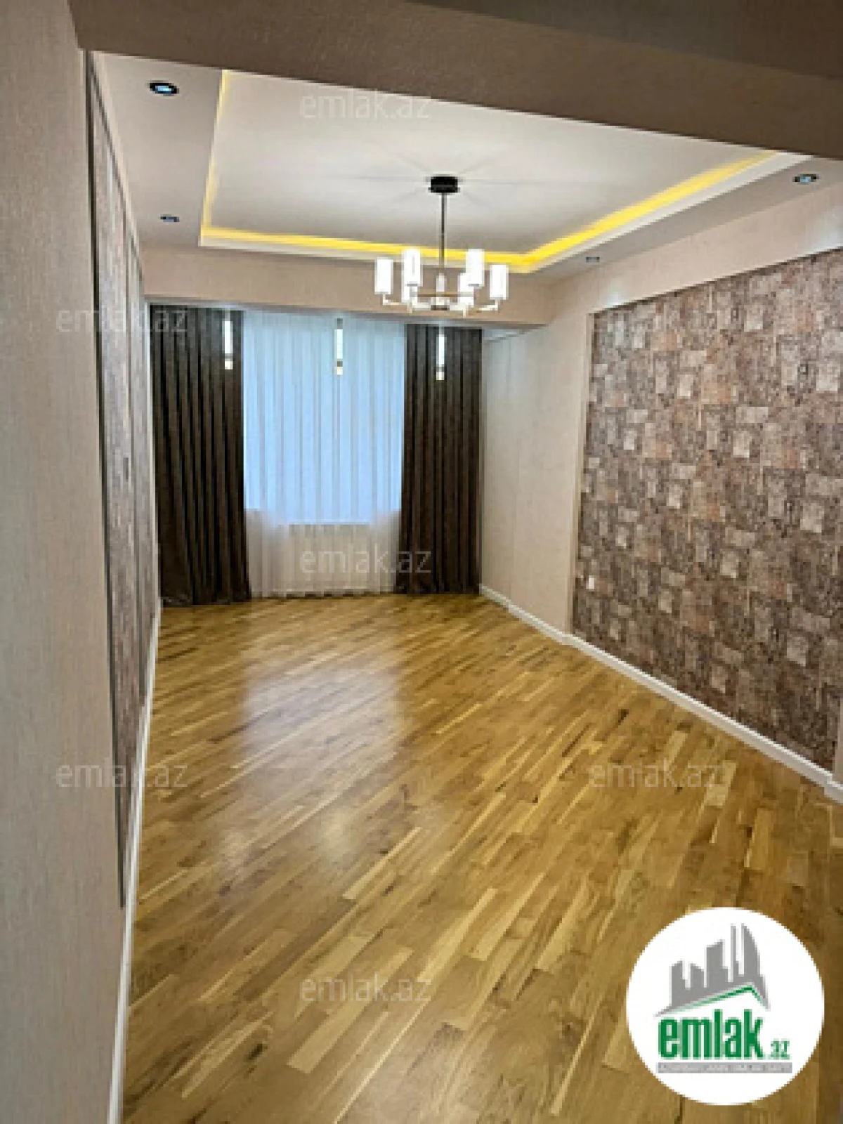 Satılır 4 otaqlı yeni tikili 156 m²