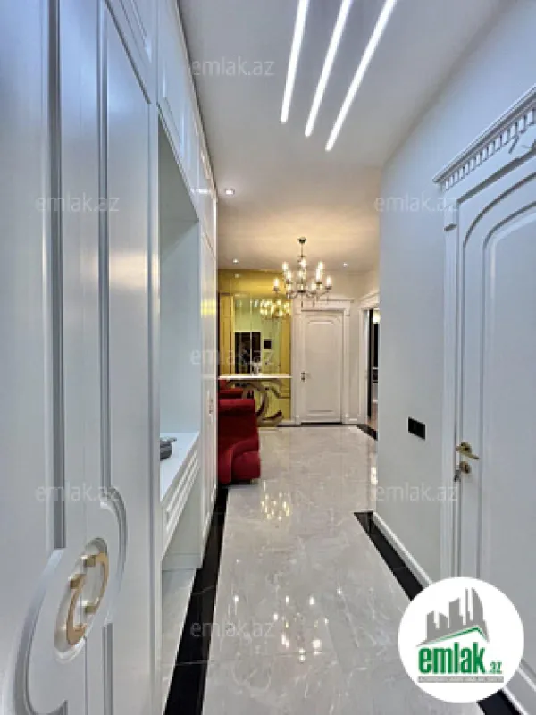 Satılır 2 otaqlı yeni tikili 66 m²