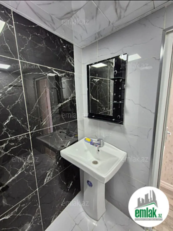 Satılır 2 otaqlı köhnə tikili 40 m²