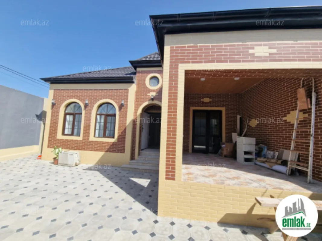 Satılır 4 otaqlı həyət evi 122 m²