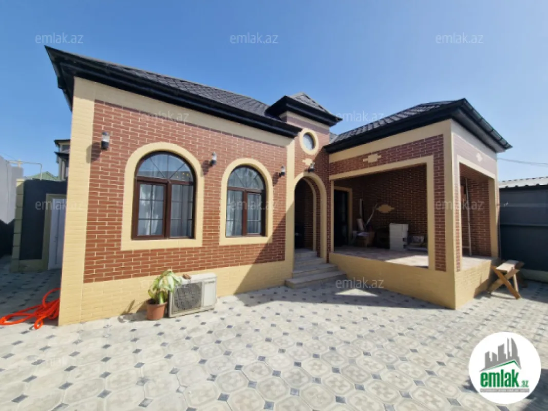 Satılır 4 otaqlı həyət evi 122 m²