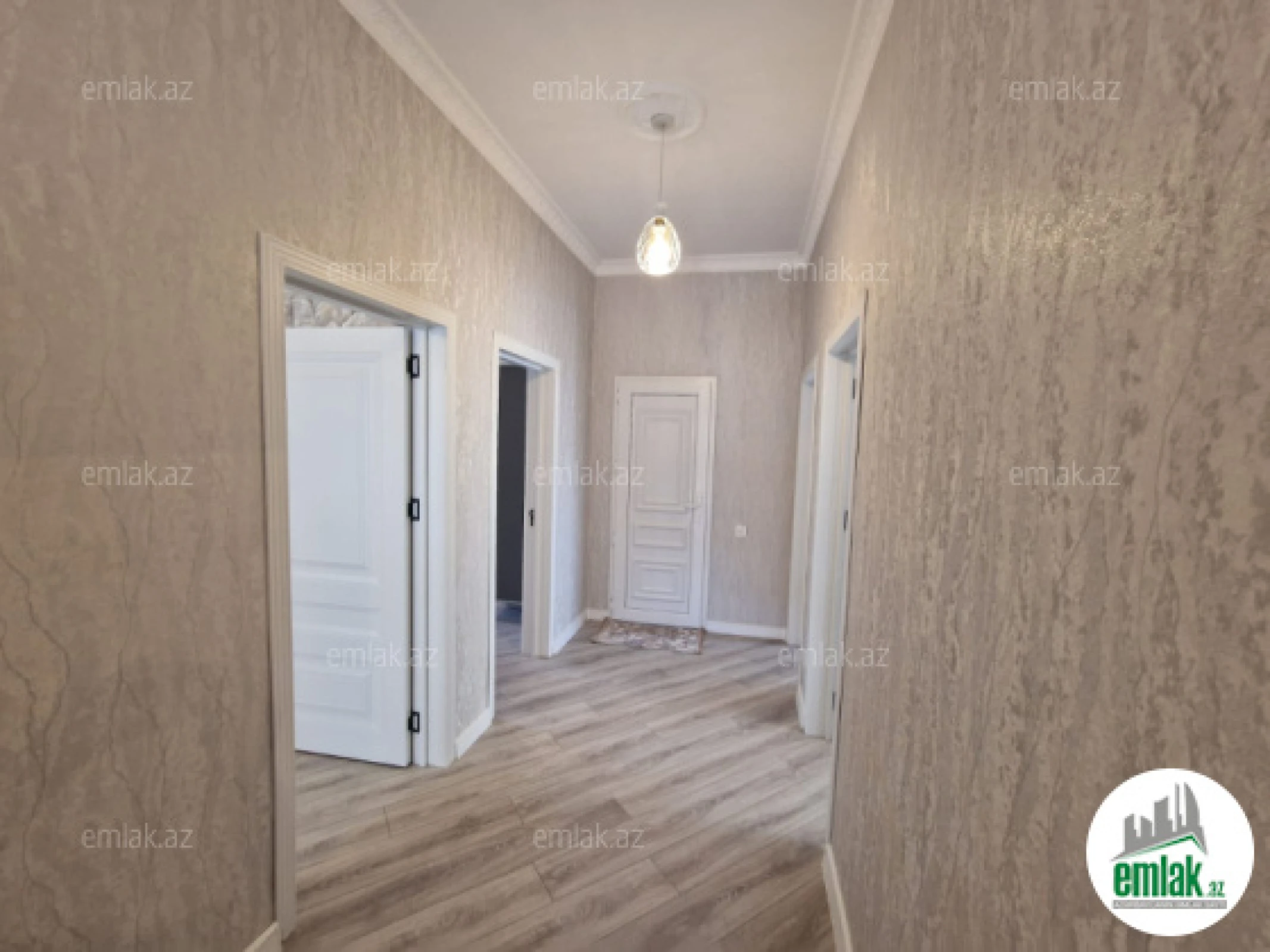 Satılır 4 otaqlı həyət evi 122 m²