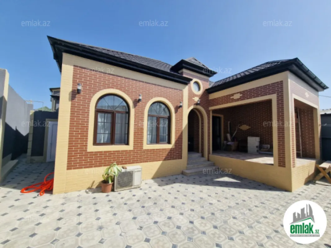 Satılır 4 otaqlı həyət evi 122 m²