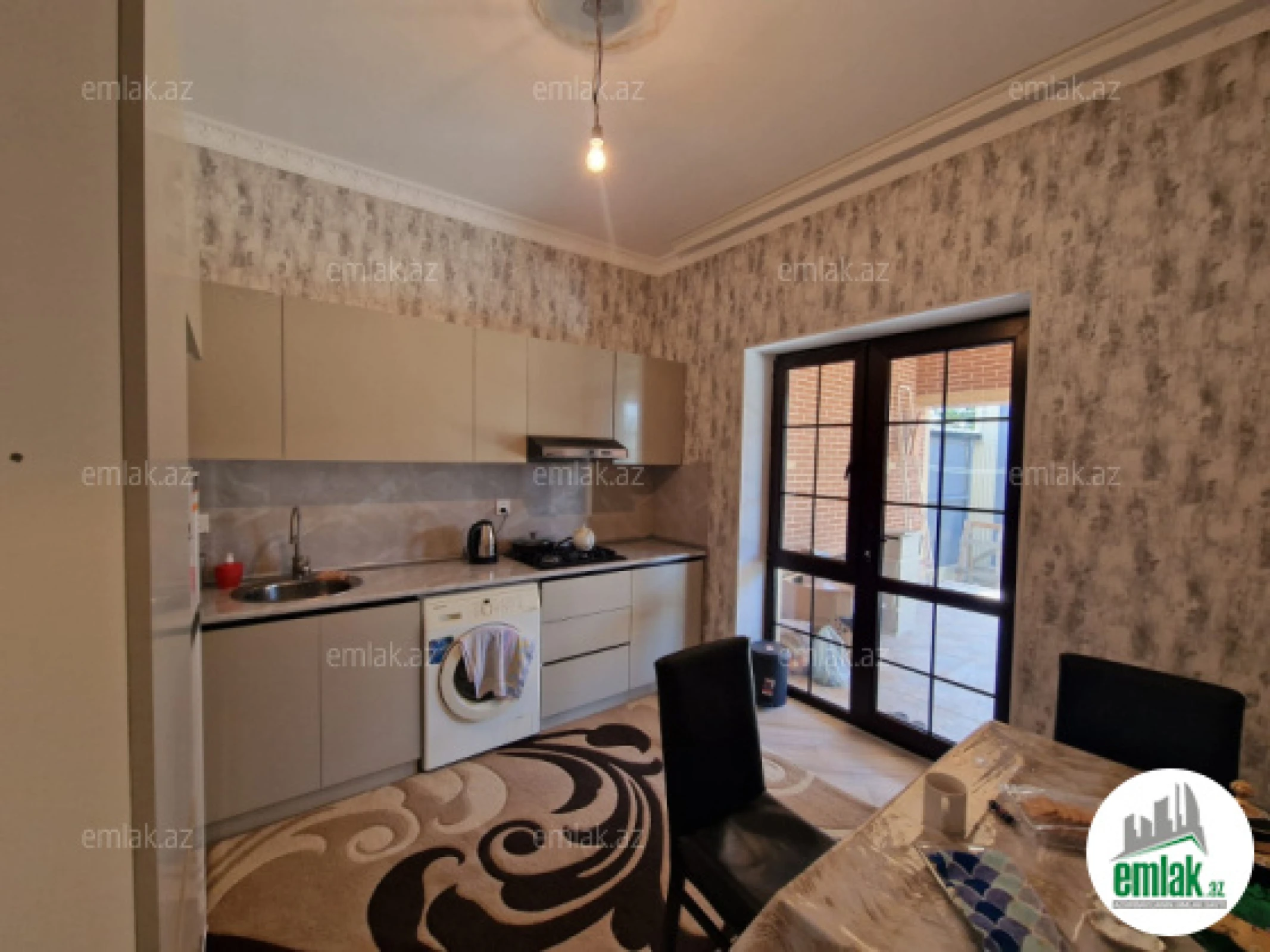 Satılır 4 otaqlı həyət evi 122 m²