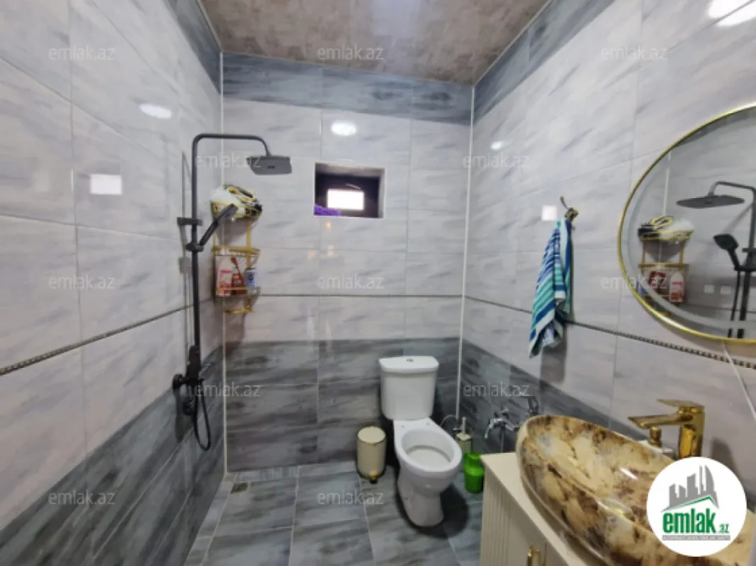 Satılır 4 otaqlı həyət evi 122 m²