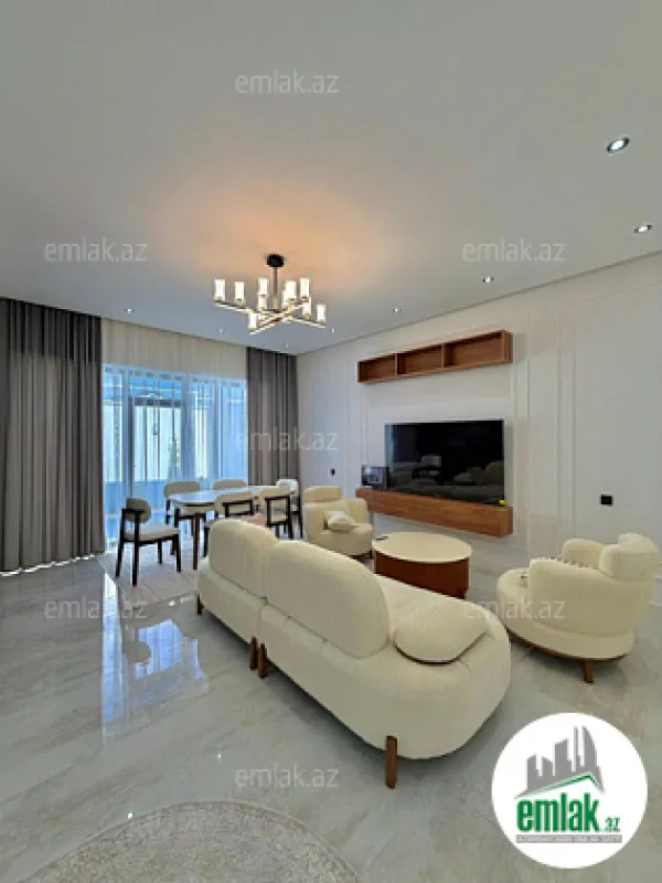 Satılır 4 otaqlı mənzil 120 m²
