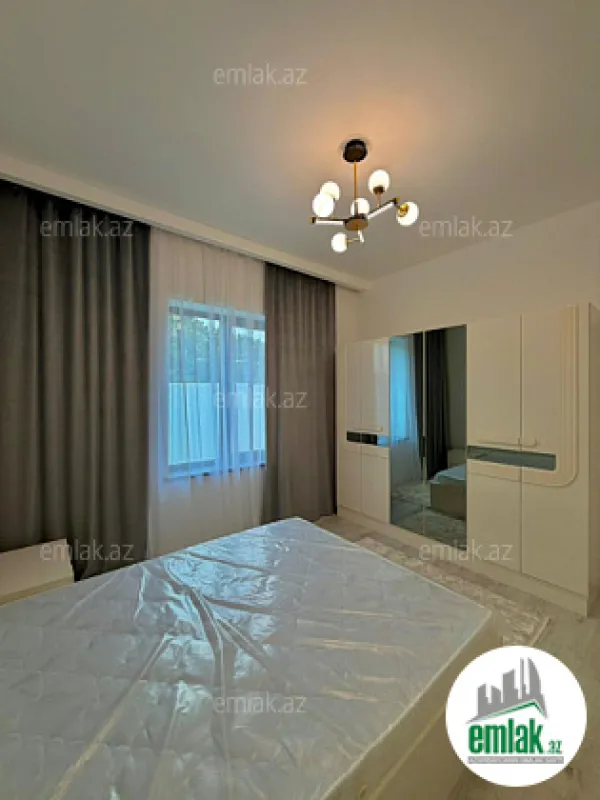 Satılır 4 otaqlı mənzil 170 m²