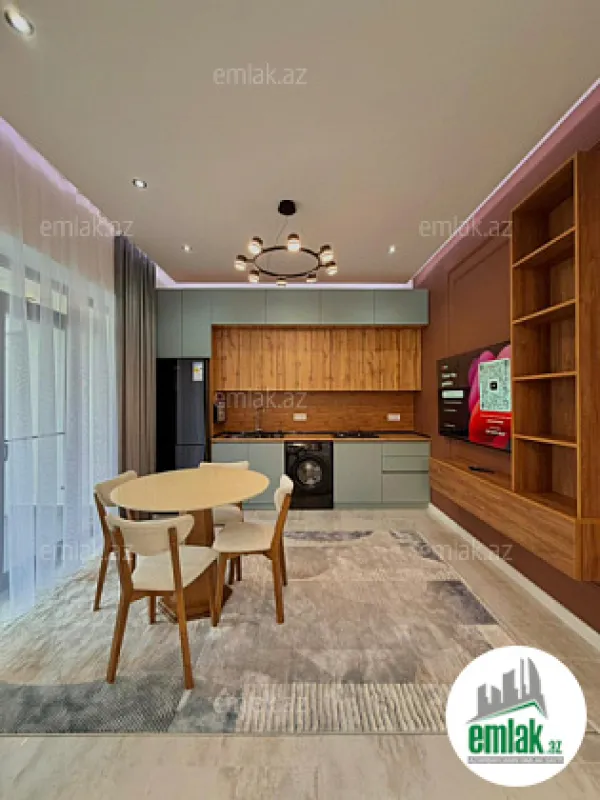 Satılır 4 otaqlı mənzil 170 m²