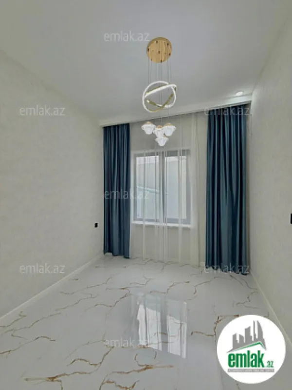 Satılır 4 otaqlı mənzil 150 m²