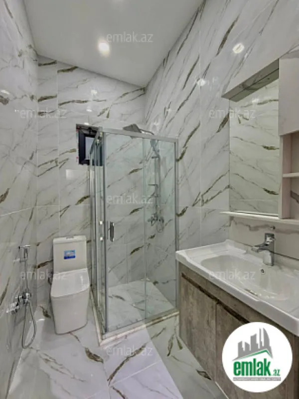 Satılır 4 otaqlı mənzil 150 m²