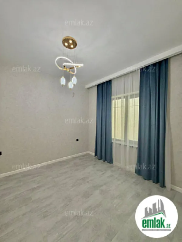 Satılır 4 otaqlı mənzil 160 m²