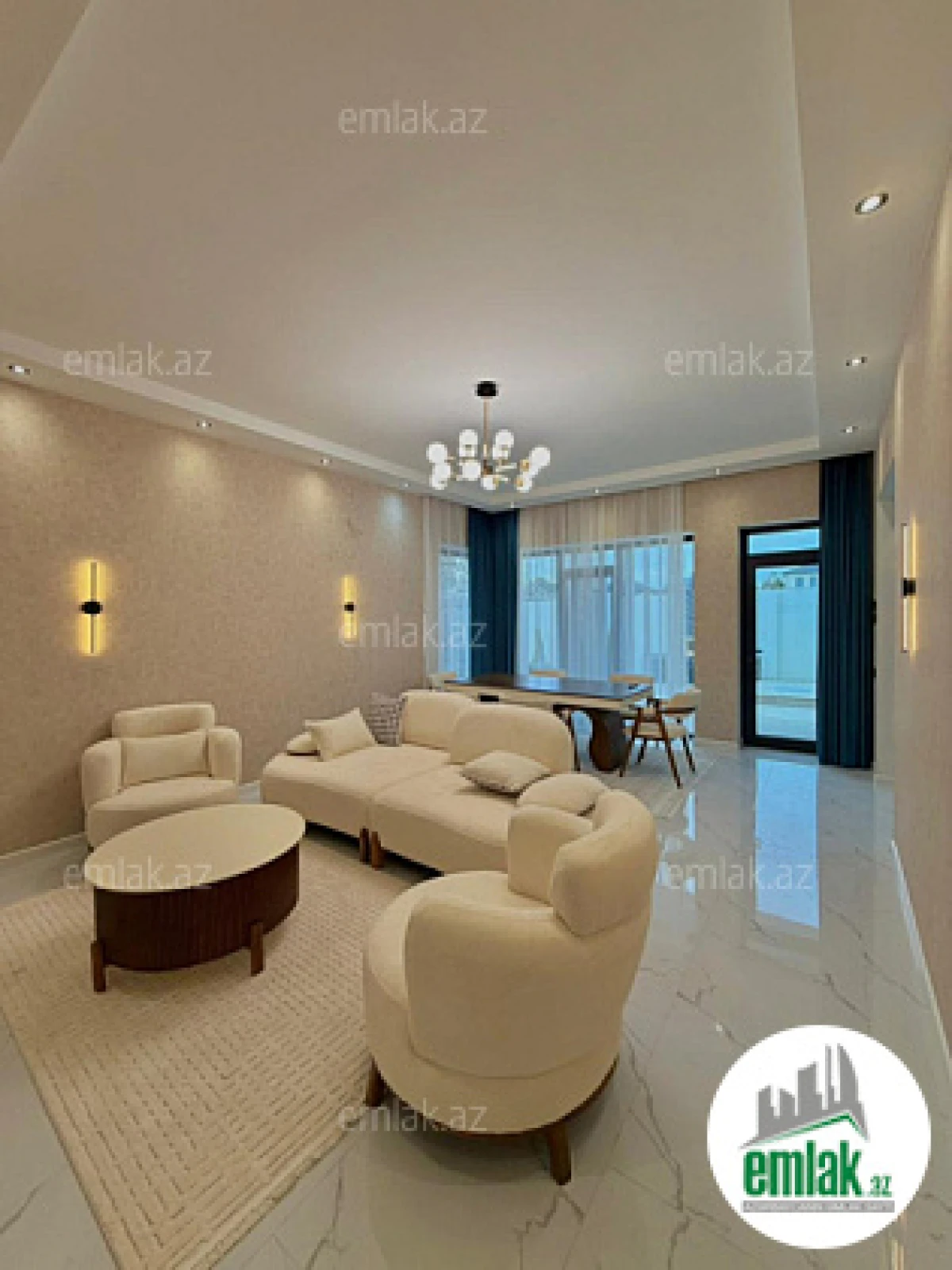 Satılır 4 otaqlı mənzil 160 m²