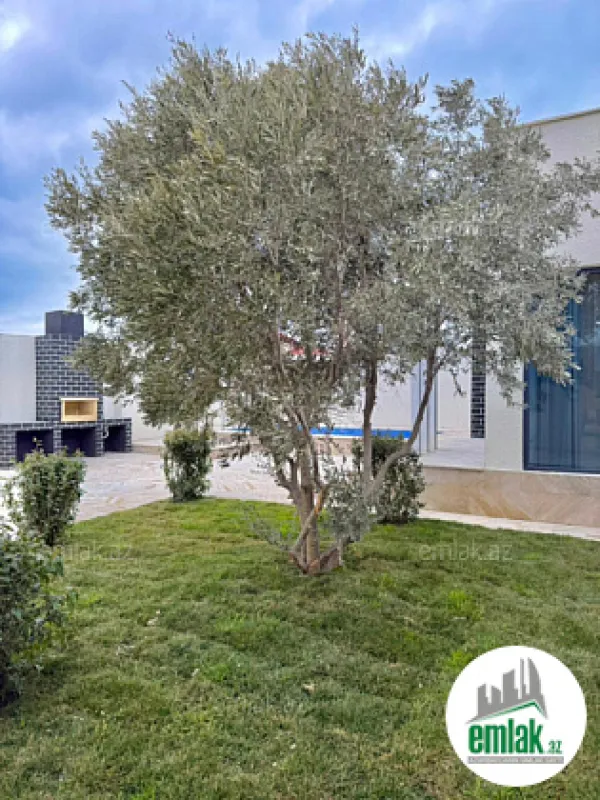 Satılır 4 otaqlı mənzil 160 m²