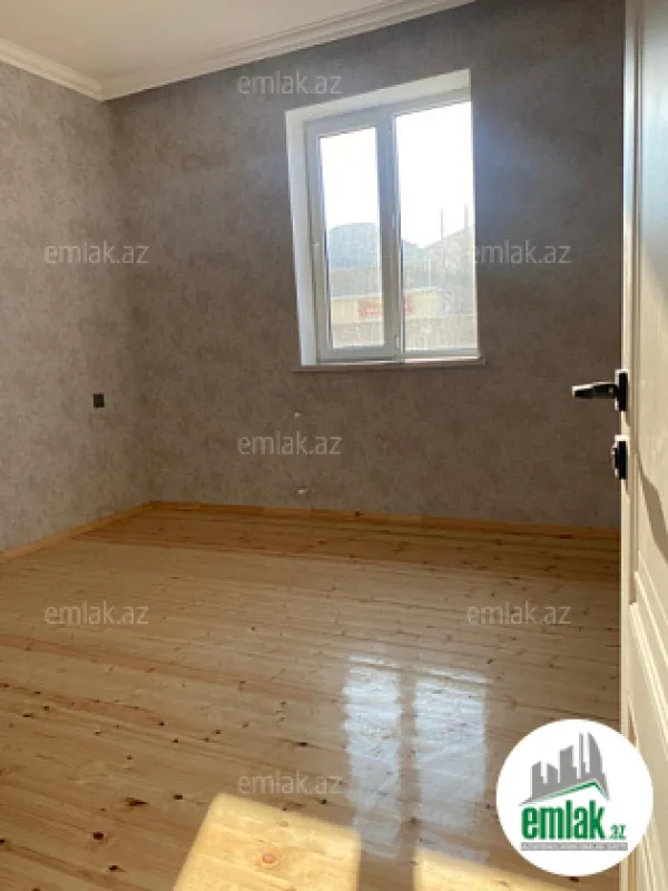 Satılır 3 otaqlı həyət evi 100 m²