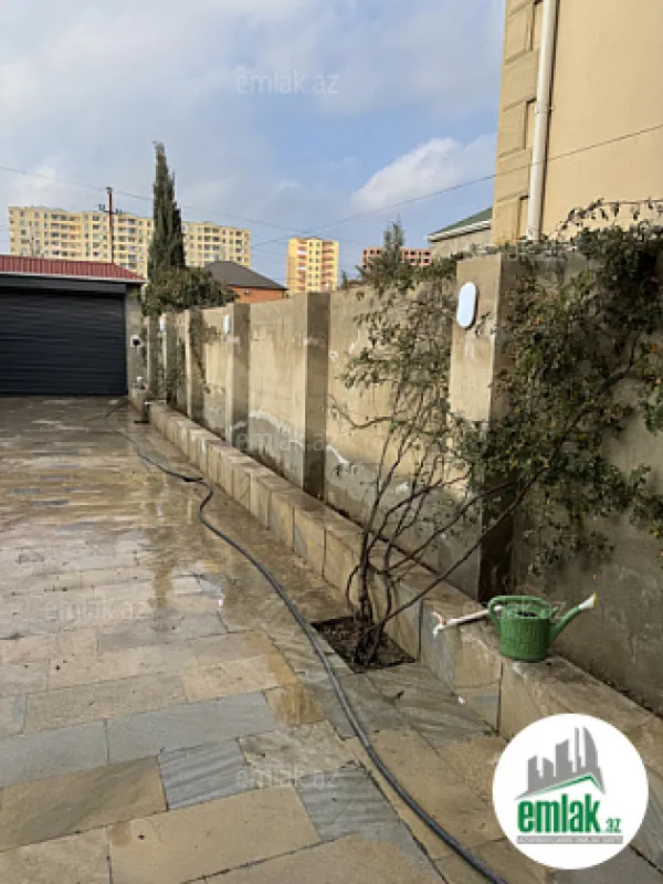 Satılır 7 otaqlı mənzil 150 m²