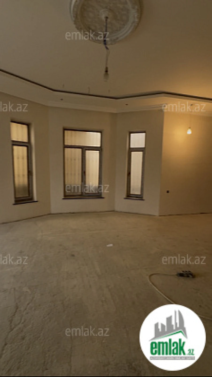 Satılır 7 otaqlı mənzil 150 m²