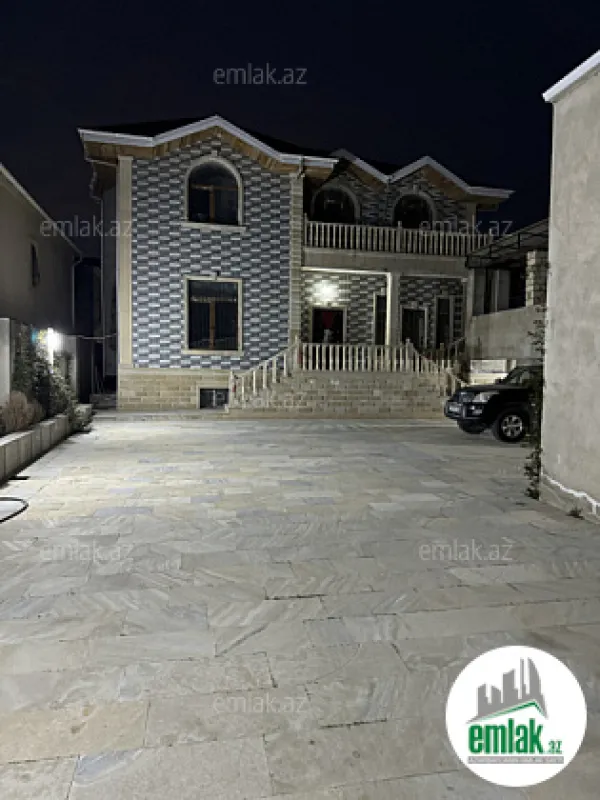 Satılır 7 otaqlı mənzil 150 m²