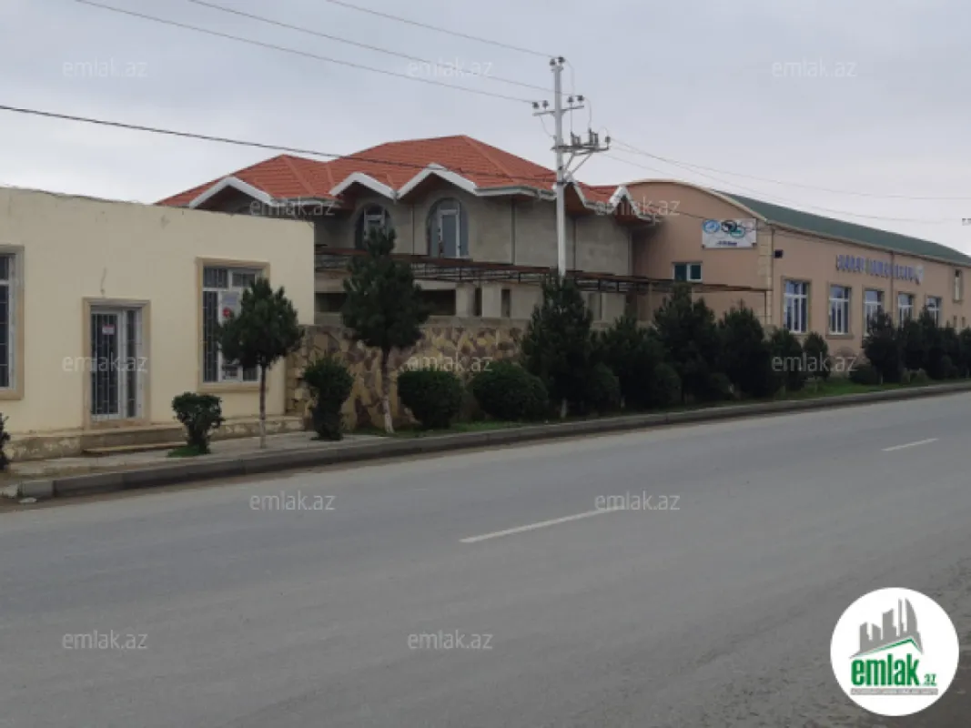 Satılır 7 otaqlı mənzil 150 m²